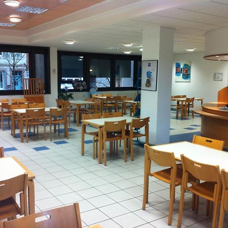 Kyriad Direct Montauban Centre Exteriör bild