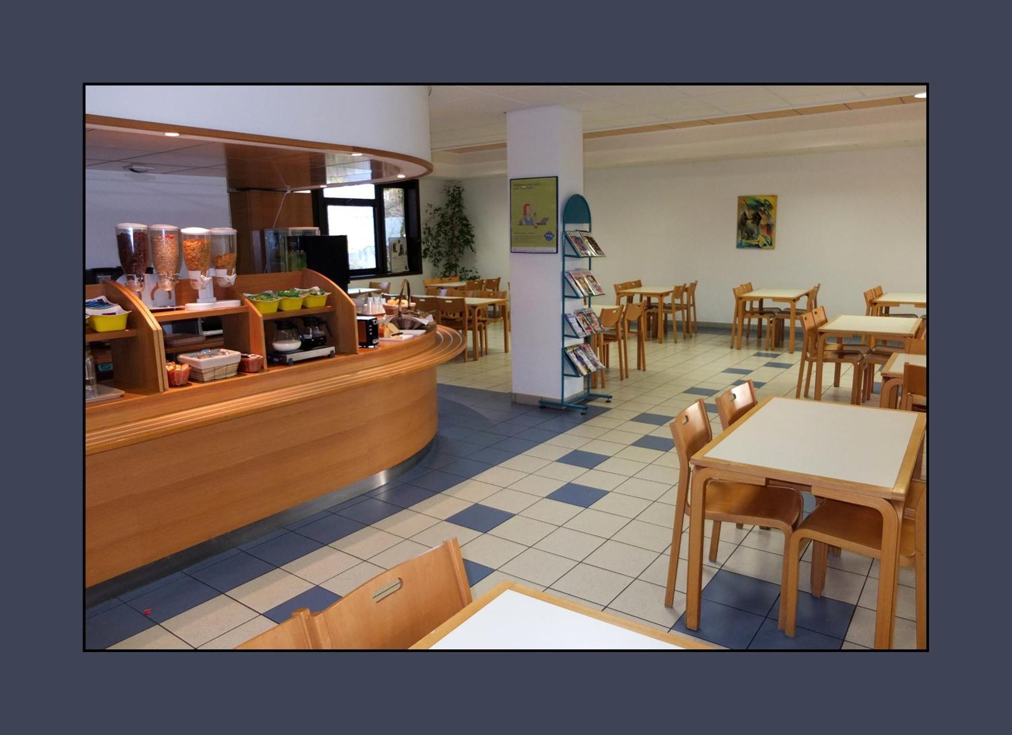 Kyriad Direct Montauban Centre Exteriör bild